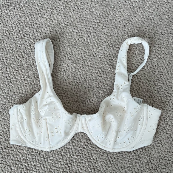 Abercrombie bikini top - Picture 1 of 3